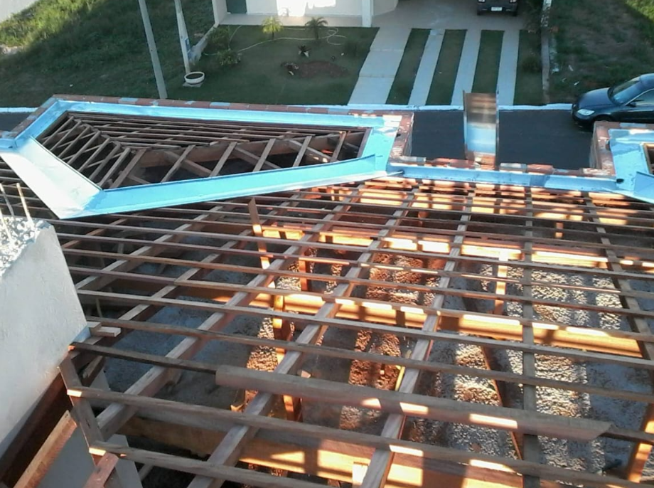 Estrutura de telhado em aço galvanizado