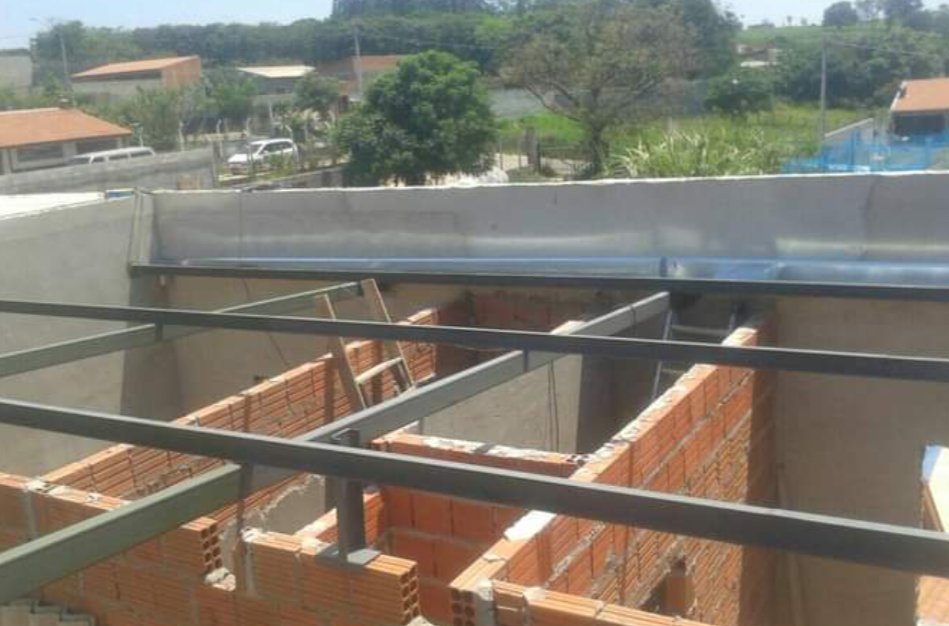 Vigamento de aço para telhado